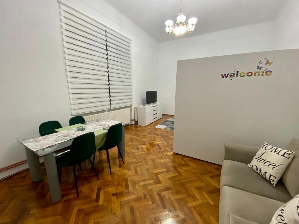 Apartament Super Central Cu Parcare Privata Arad Exterior photo